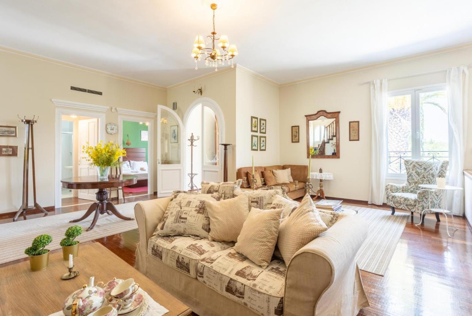 Villa Golden Tiara Agioi Deka  外观 照片